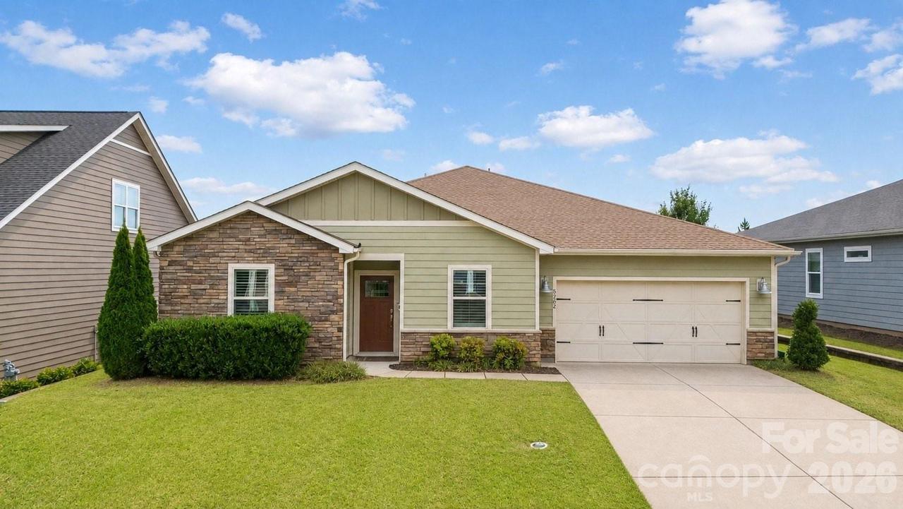5262 Looking Glass Tr., Denver, NC 28037