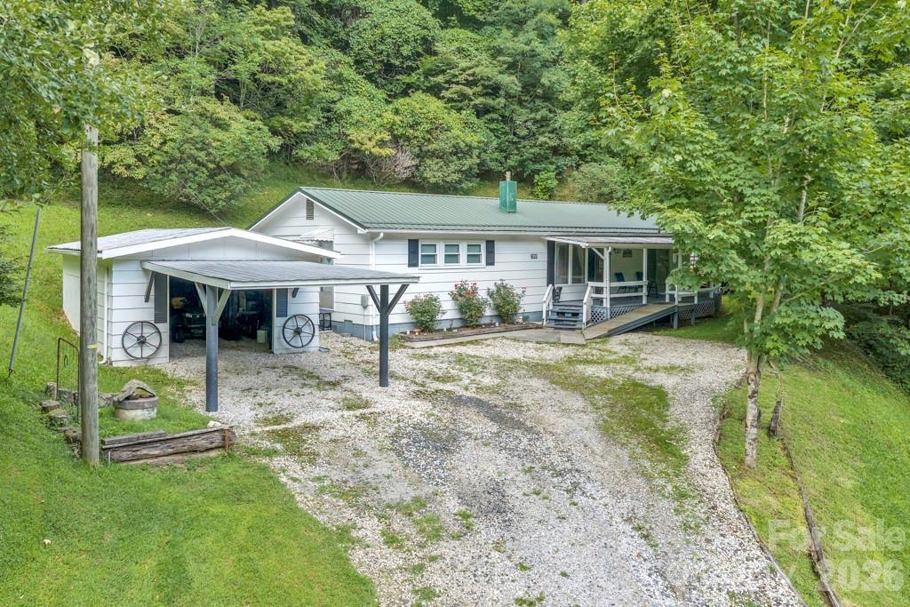 2850 Henson Creek Rd., Newland, NC 28657