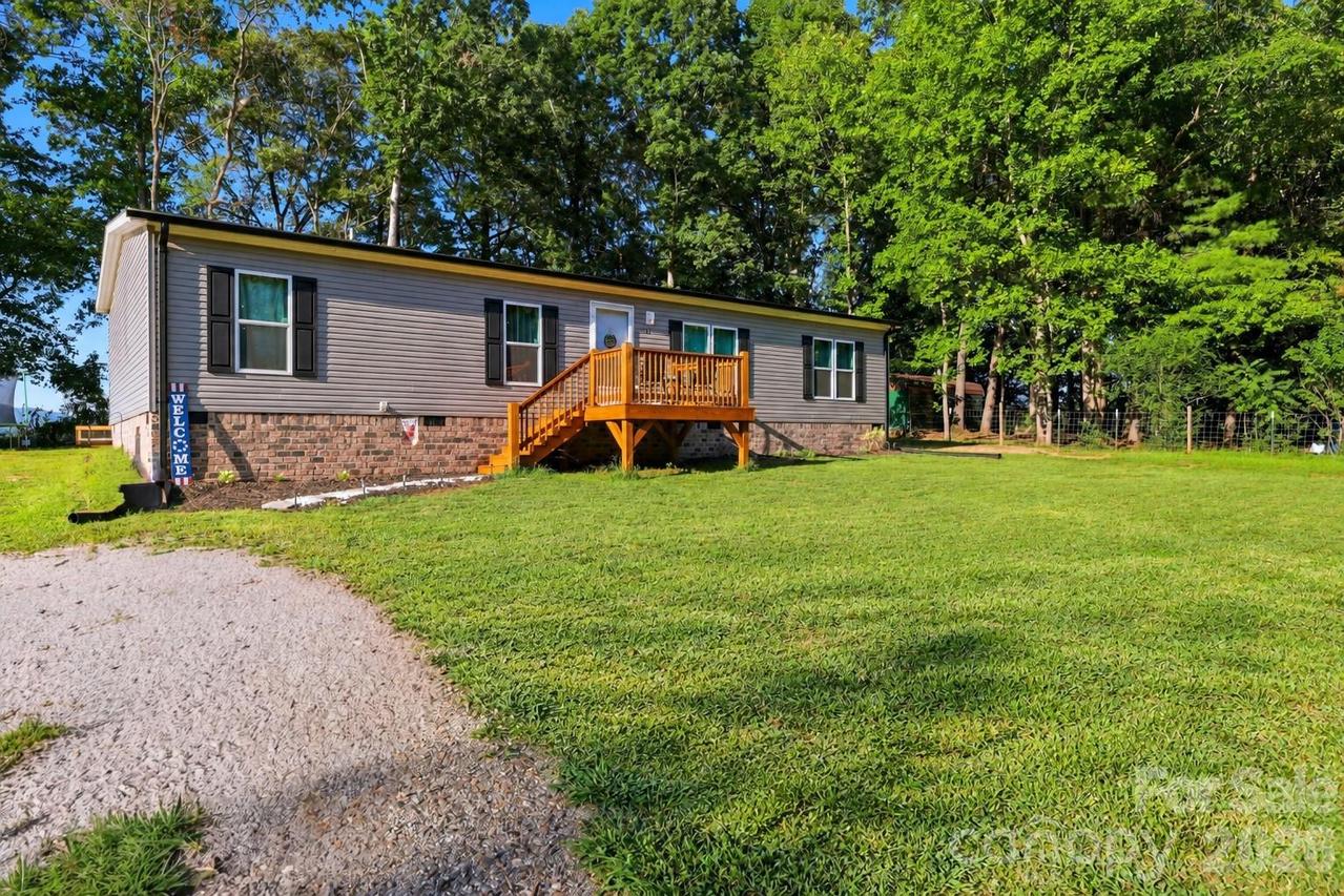 947 Jay Burke Rd., Taylorsville, NC 28681