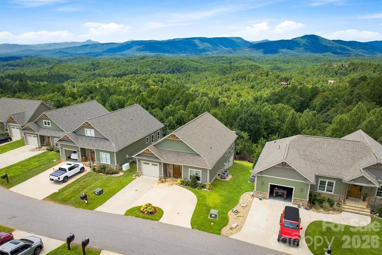 1386 River Club Ridge, Lenoir, NC 28645