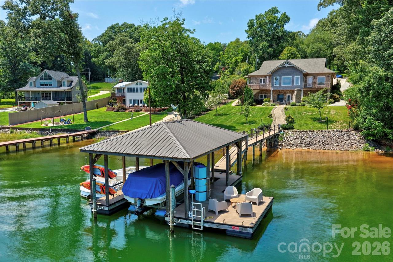 3826 Landmark Dr., Sherrills Ford, NC 28673