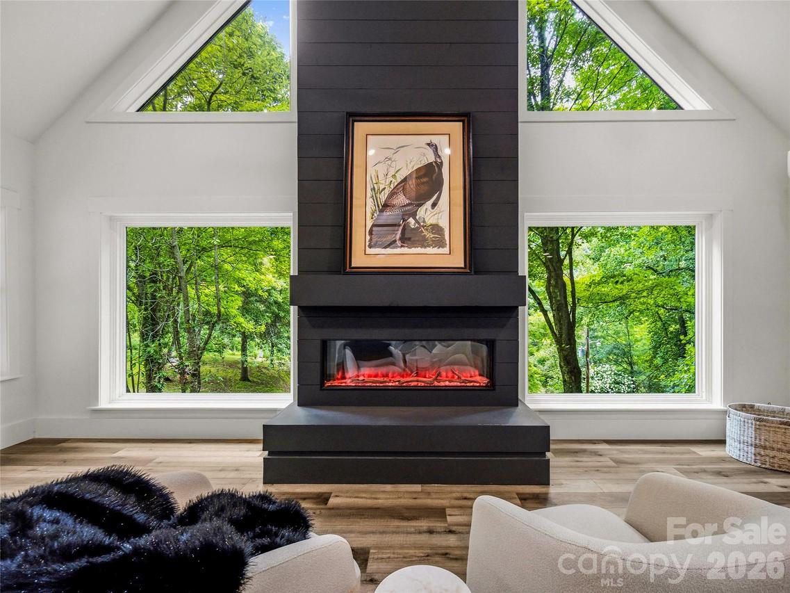 81 Summer Trees Ln., Burnsville, NC 28714