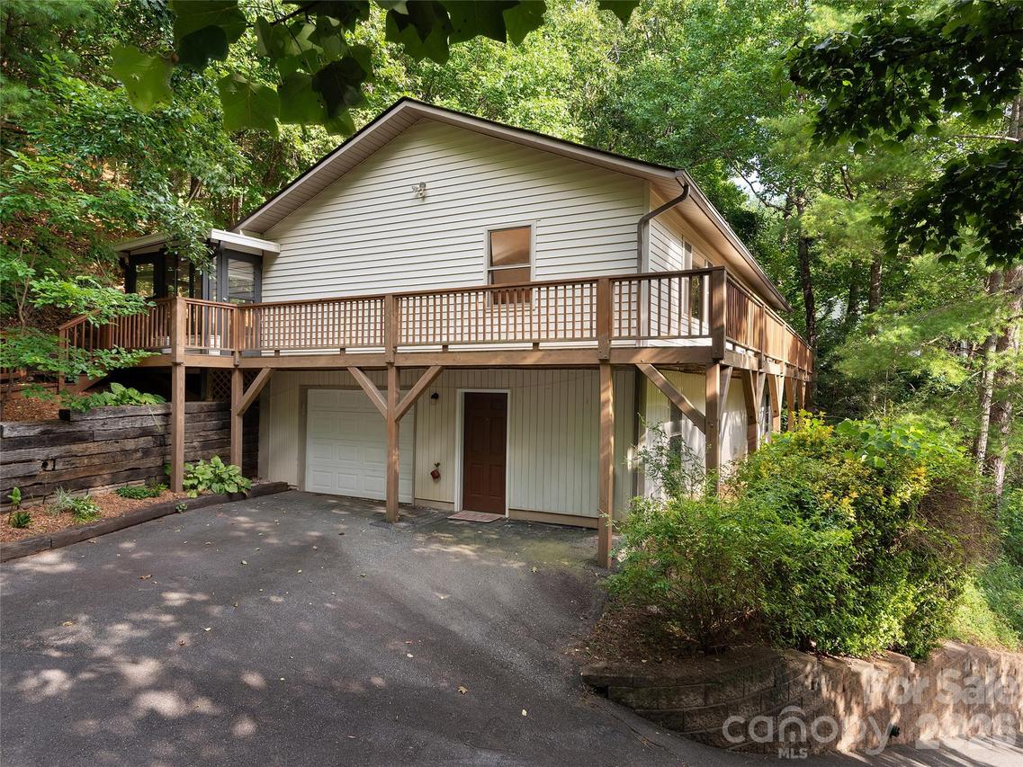 63 Independence Blvd., Asheville, NC 28805