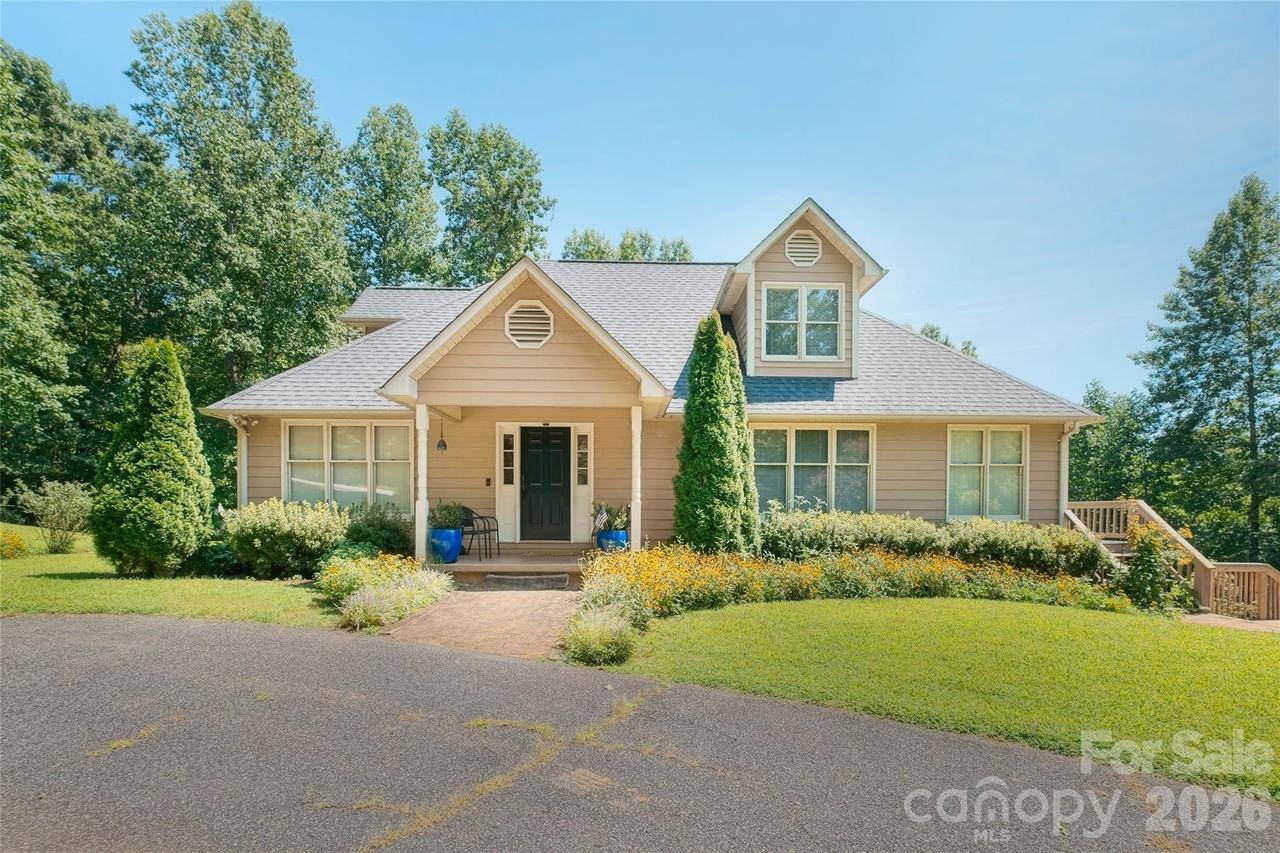 266 Cedarbrook Ln., Nebo, NC 28761
