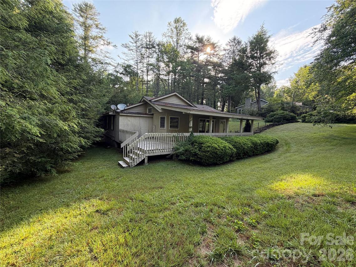 29 Crystal Springs Tr., Cashiers, NC 28717