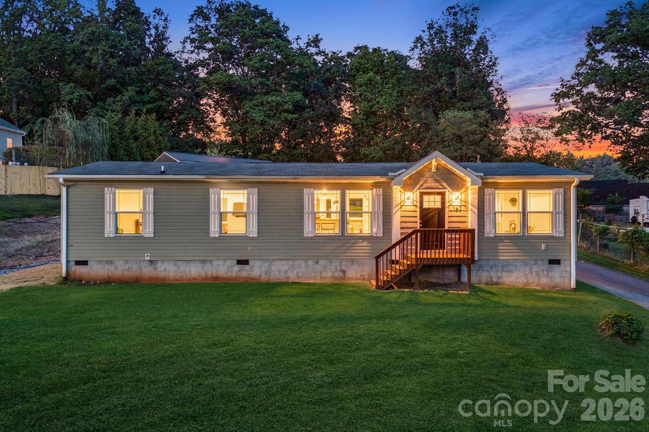 162 Phillips Valley Rd., Mars Hill, NC 28754