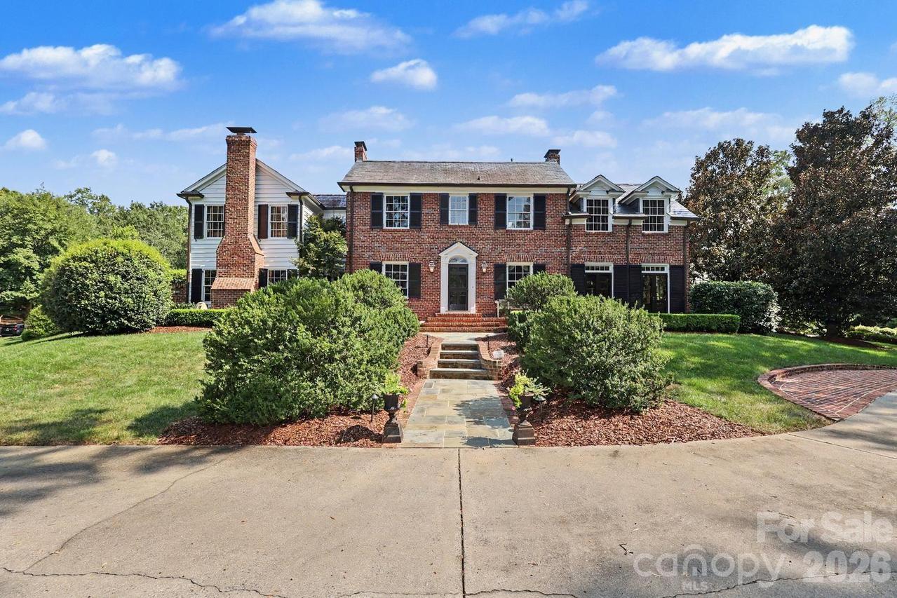 1401 Queens Rd., Charlotte, NC 28207
