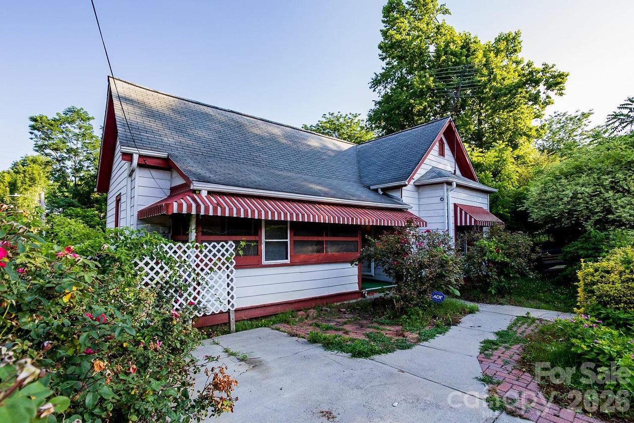 91 Clingman Ave., Asheville, NC 28801