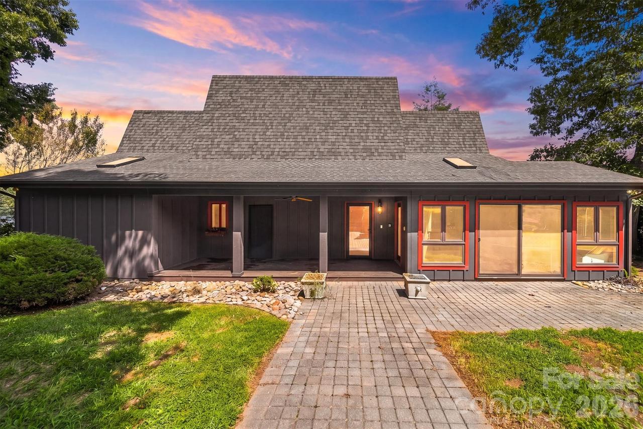 6580 Central Dr., Conover, NC 28613