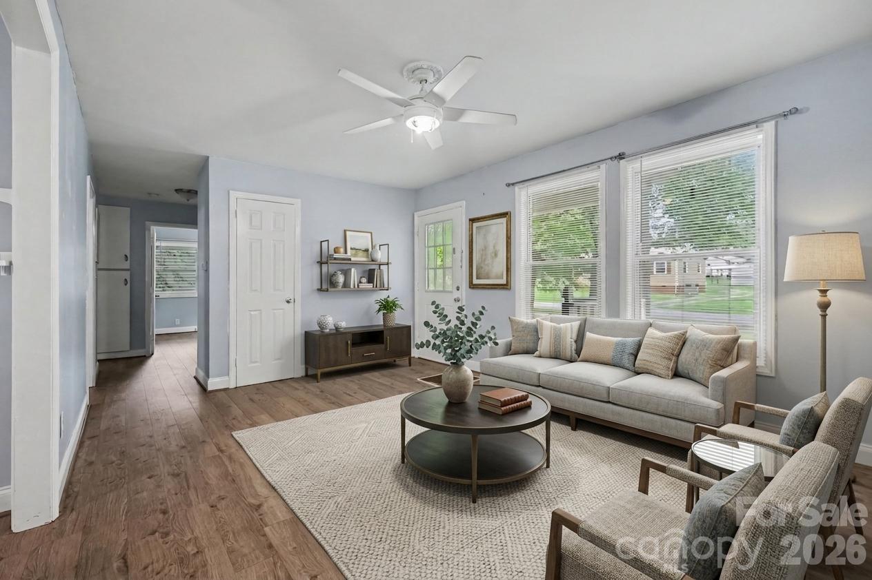 802 Stowe Dr., Lowell, NC 28098