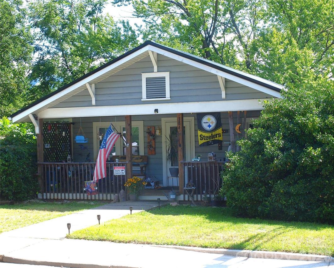 384 Pisgah Dr., Canton, NC 28716