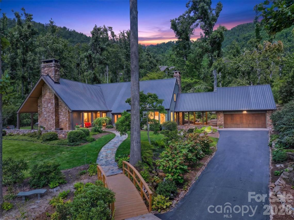 299 Webb Cove Rd., Asheville, NC 28804