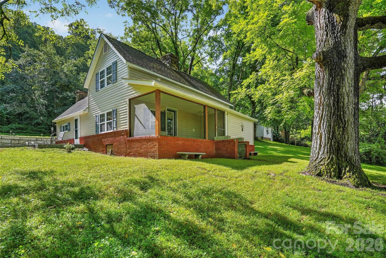 168 Huntley Rd., Fletcher, NC 28732