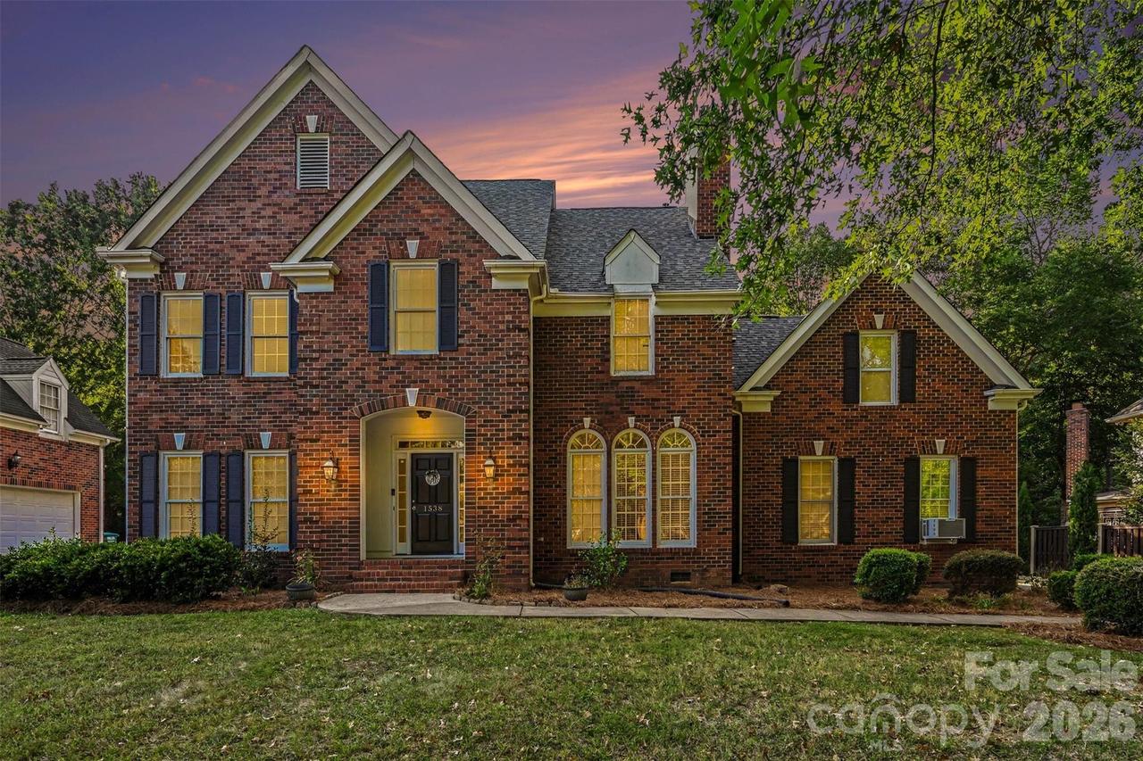 1538 Wickerby Ct., Matthews, NC 28105