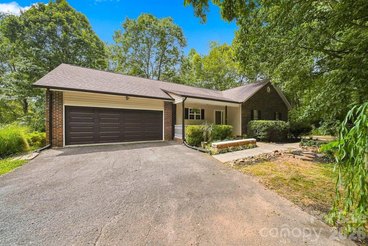 220 5th St., Conover, NC 28613