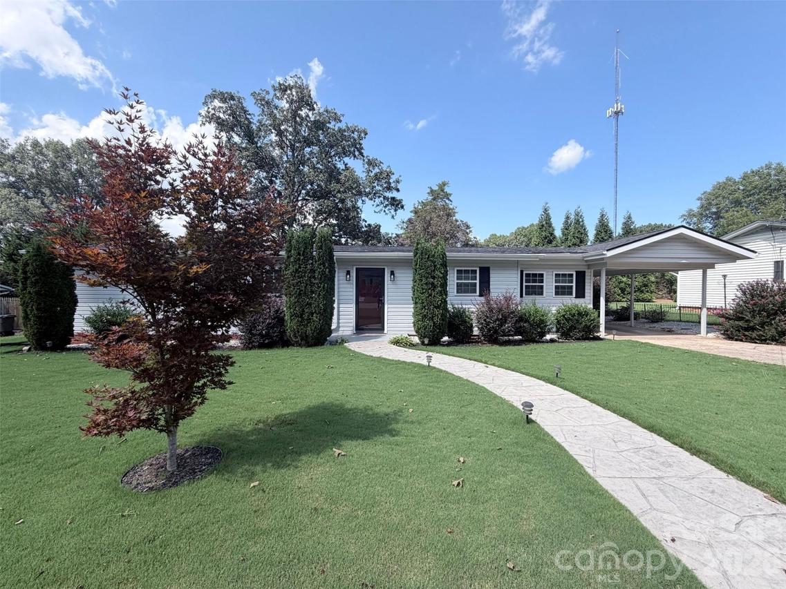 449 Virginia Ave., Statesville, NC 28677