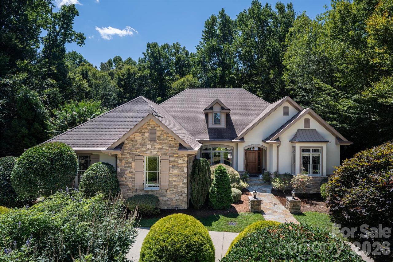 170 Cape Martin Cir. #36, Hendersonville, NC 28791