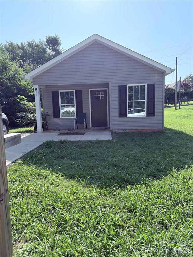 47 14th St., Hickory, NC 28602