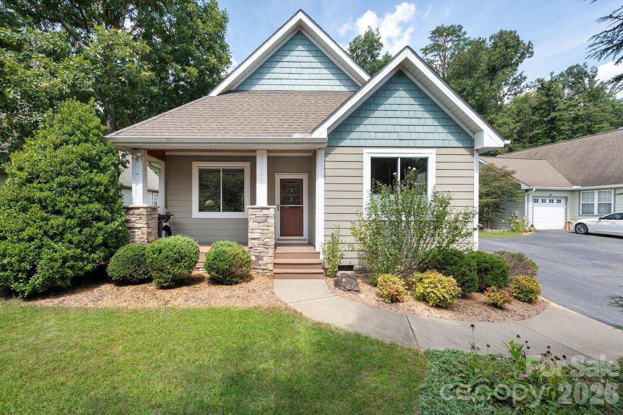 22 Banks Town Rd., Weaverville, NC 28787