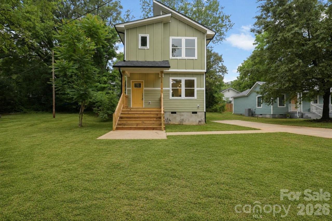 1324 Old Charlotte Rd., Statesville, NC 28677