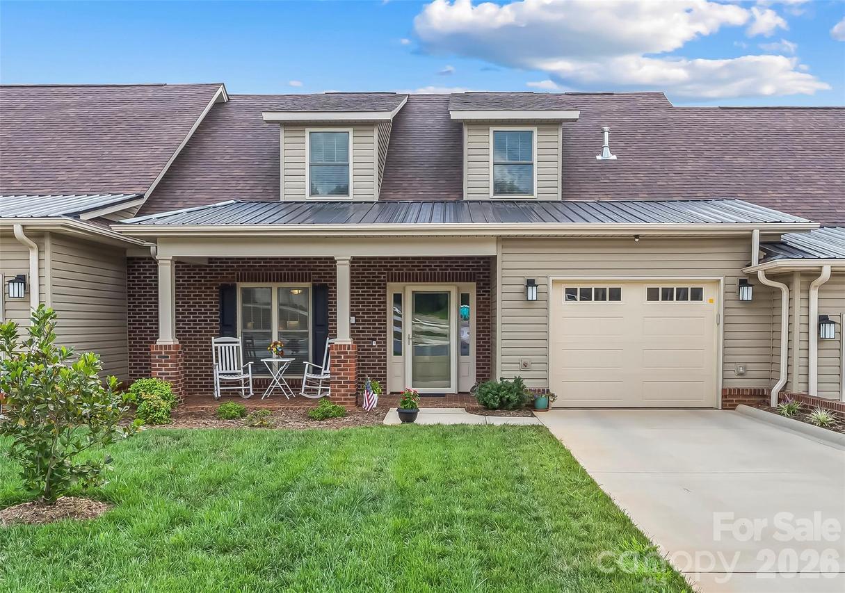 962 Trial Pl., Newton, NC 28658