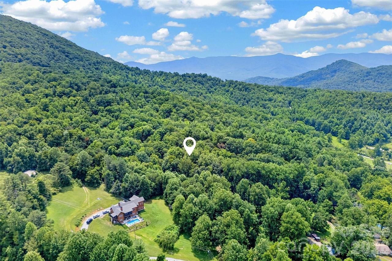111 Walkertown Rd., Black Mountain, NC 28711