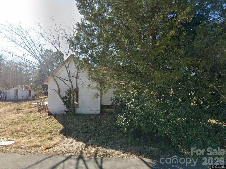 102 Grand Ave., Norlina, NC 27563