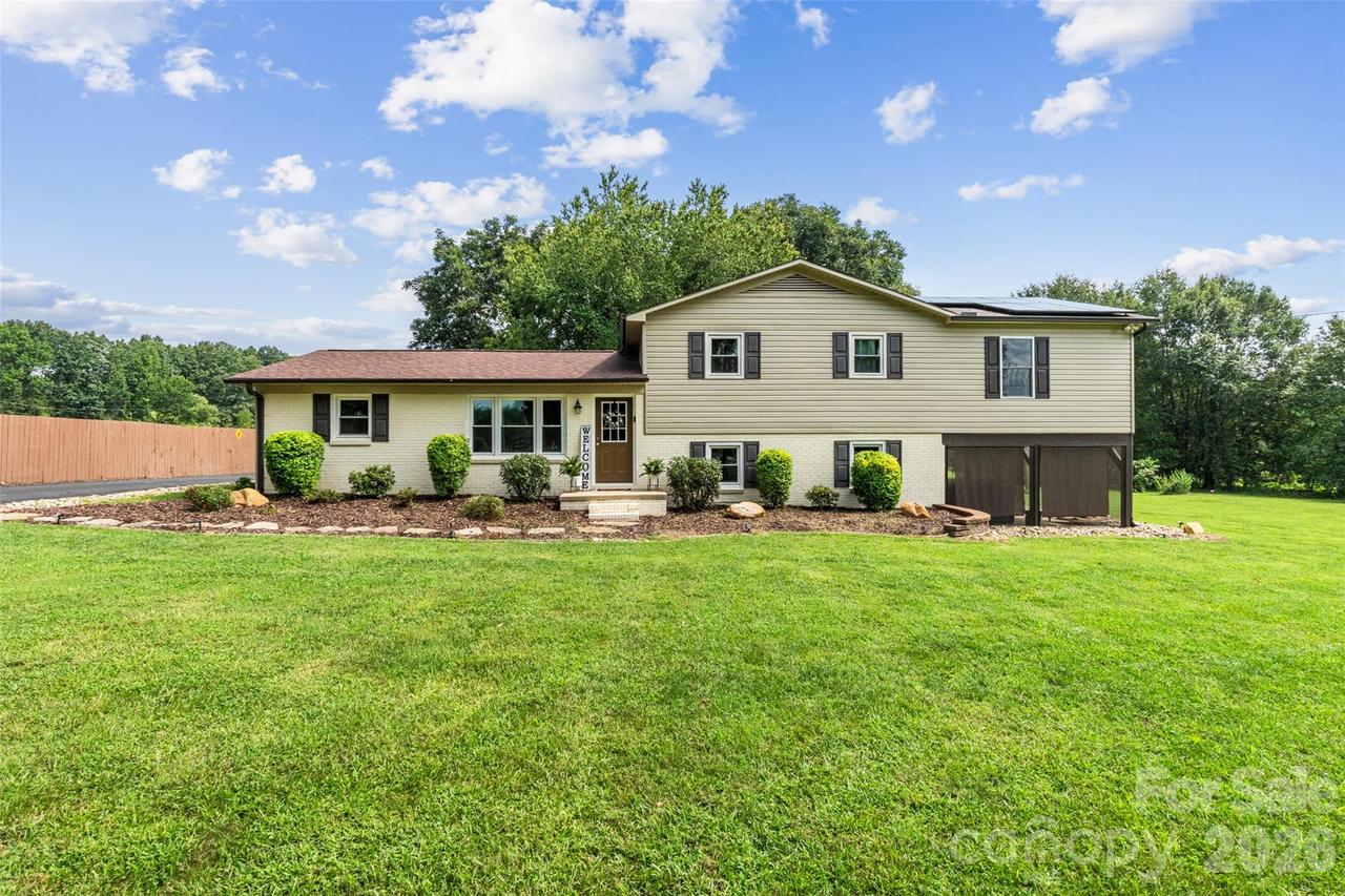 6060 Lineberger Rd., Sherrills Ford, NC 28673