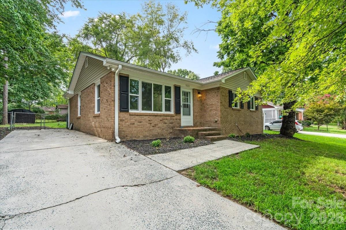 9828 Starwood Dr., Charlotte, NC 28215