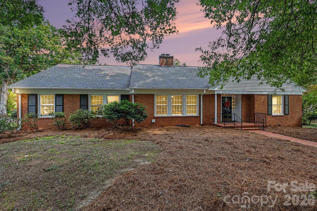 720 Oakmont Dr., Asheboro, NC 27205