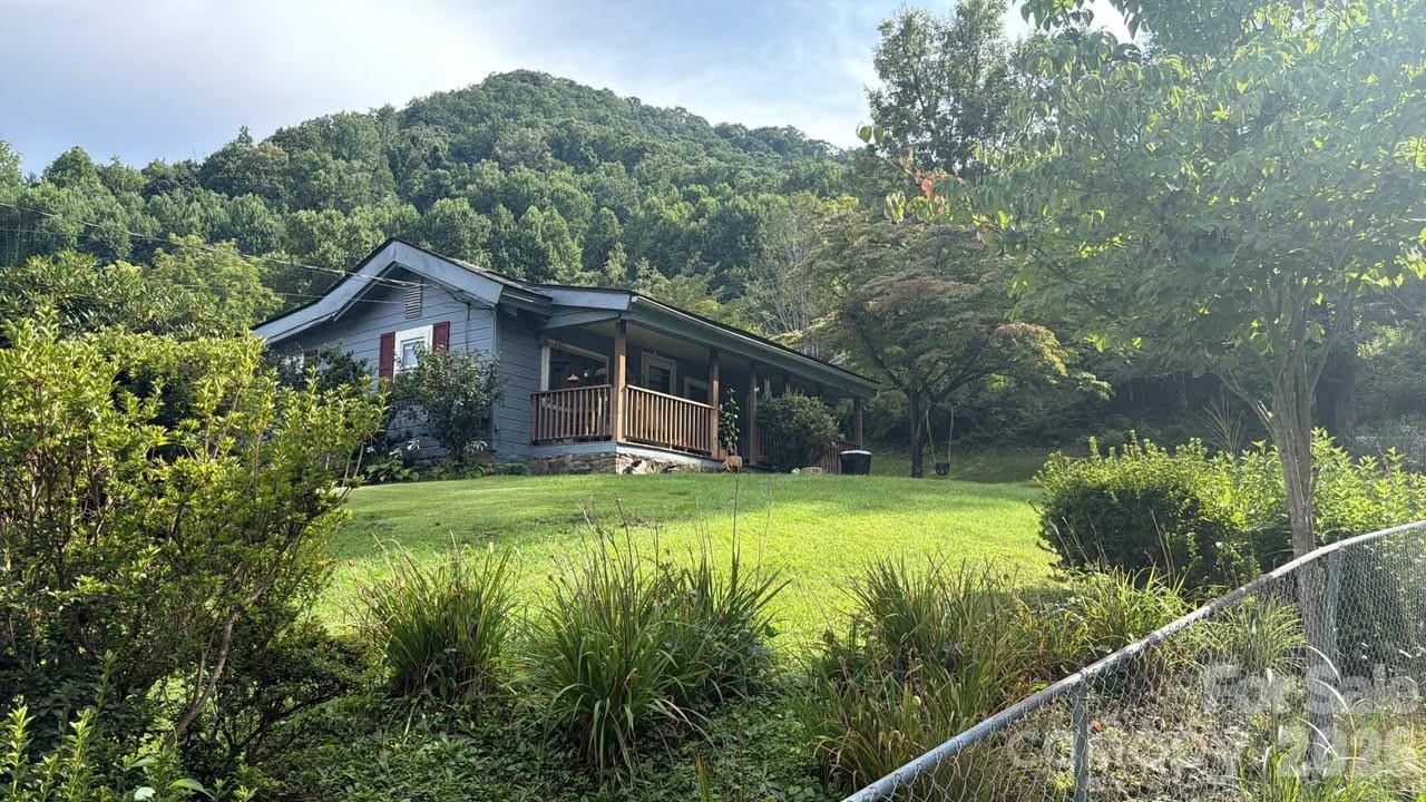 574 and 576 Paint Fork Rd., Barnardsville, NC 28709