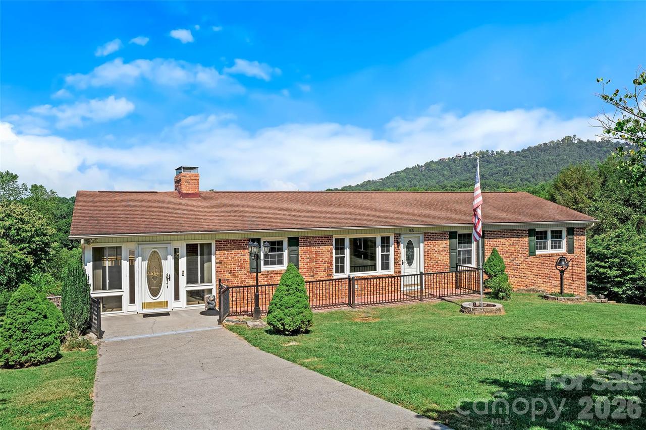 54 Terrace Dr., Weaverville, NC 28787
