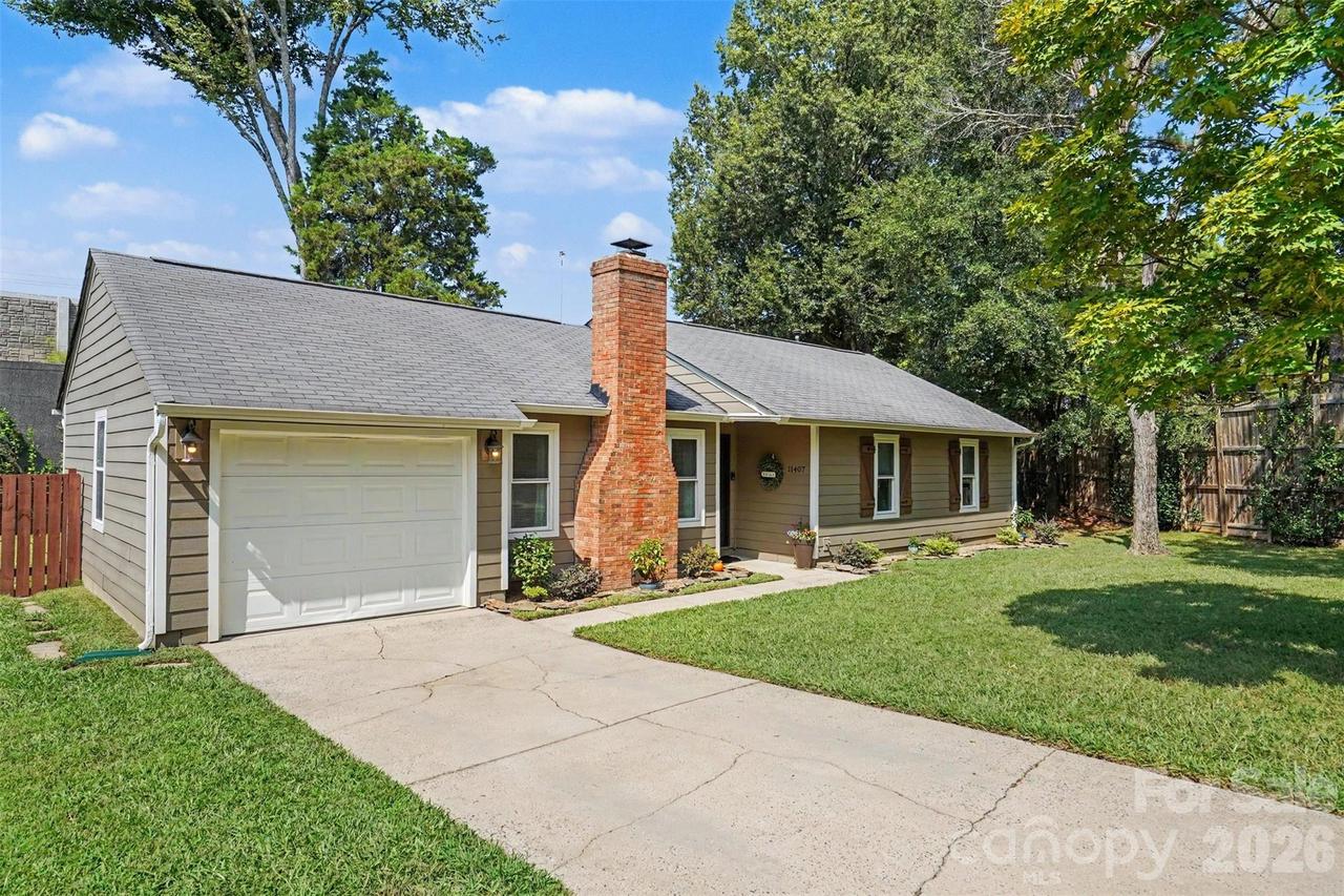 11407 Treebark Dr., Pineville, NC 28134