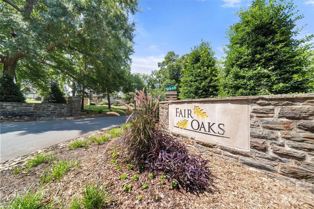 3925 Valley View Cir., Clemmons, NC 27012