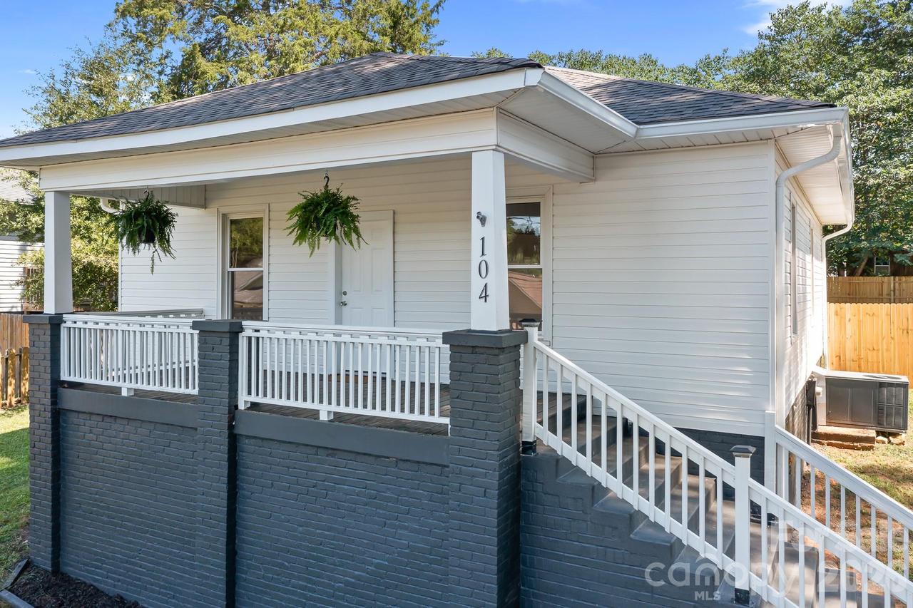 104 1st Ave., China Grove, NC 28023