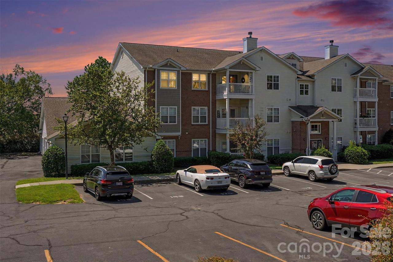 11286 Hyde Pointe Ct., Charlotte, NC 28262