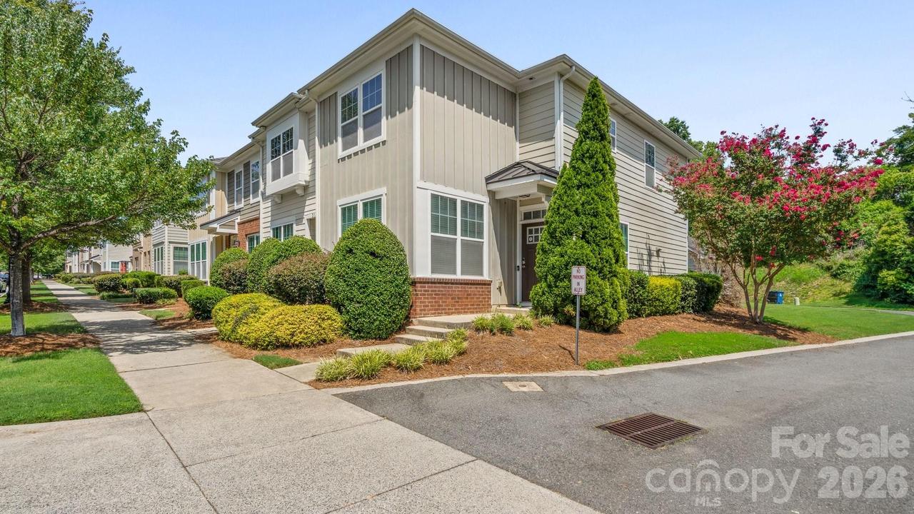 3134 Bending Birch Pl., Charlotte, NC 28206