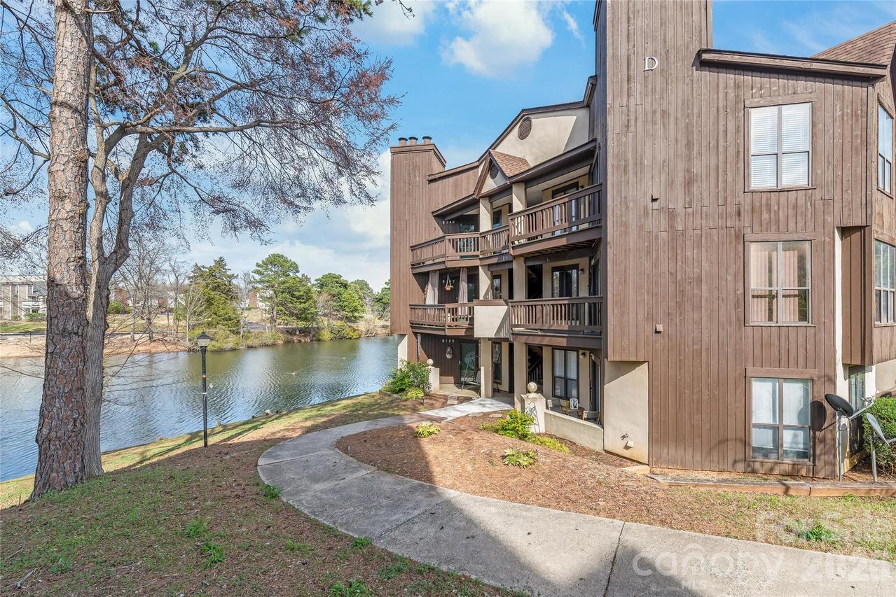 8155 Cedar Glen Dr., Charlotte, NC 28212