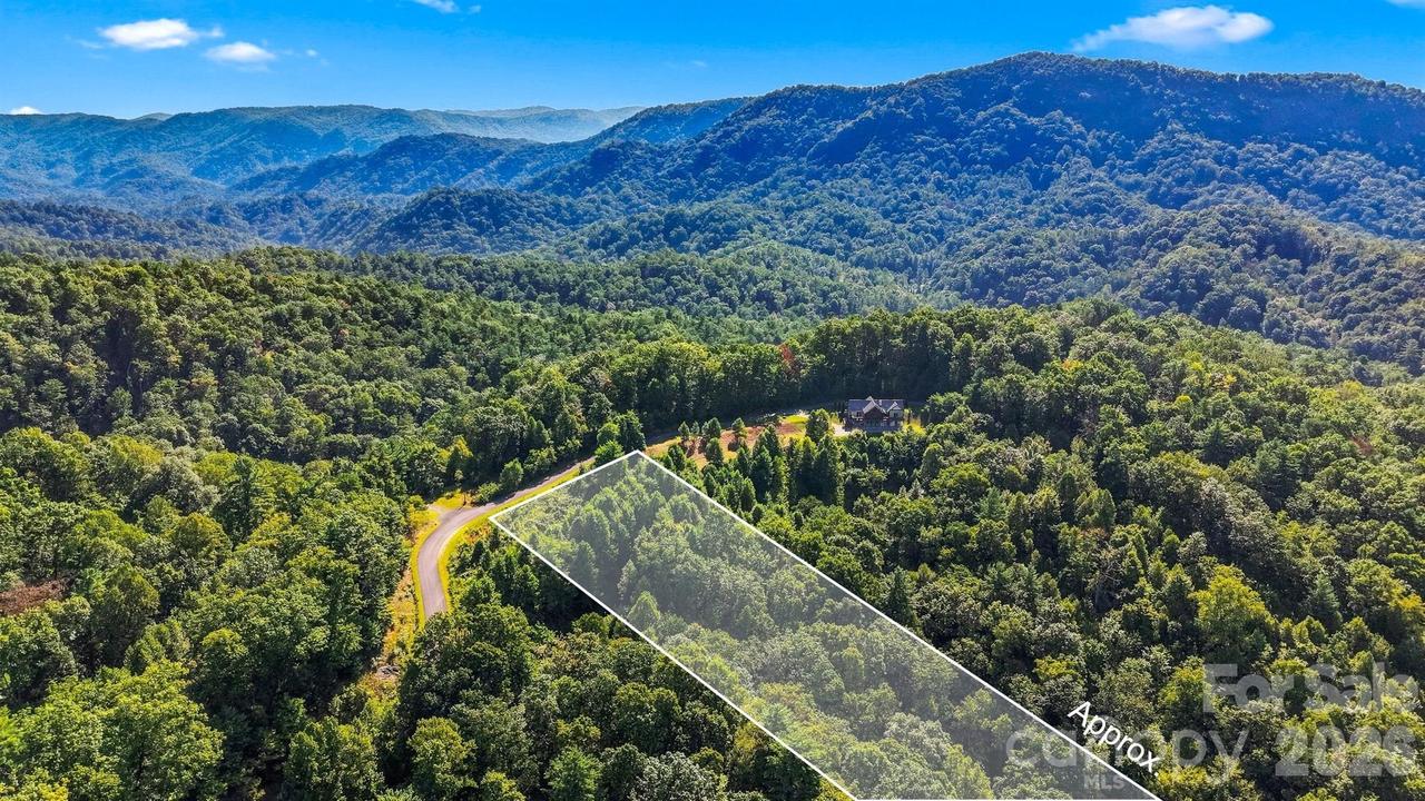 000 Roca Vista Dr. #533, Lenoir, NC 28645