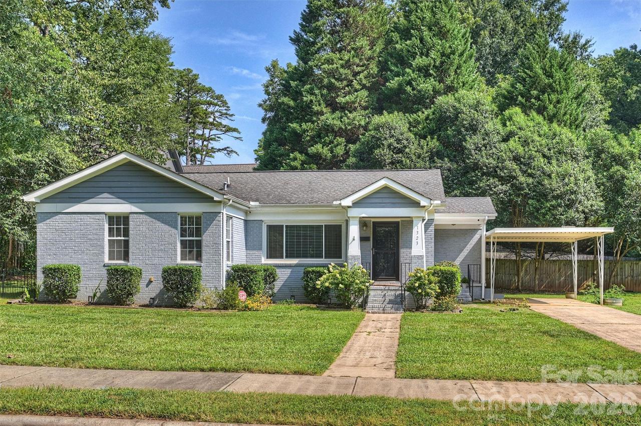 1323 Carolyn Dr., Charlotte, NC 28205