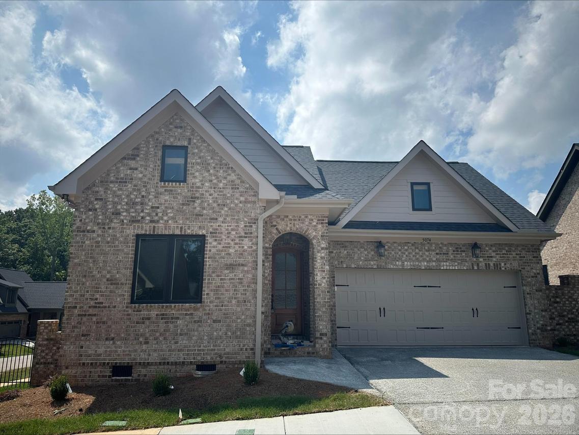 5074 Silver Trace Ln., Denver, NC 28037
