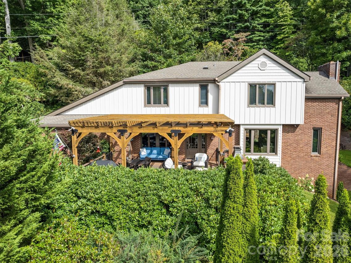 474 Scenic Cir., Waynesville, NC 28786