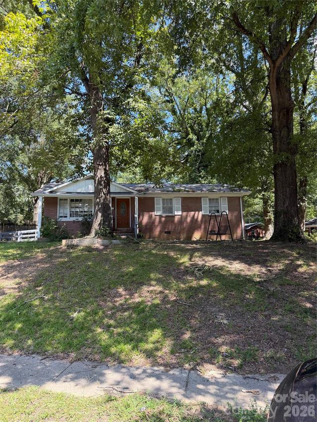 4731 Hidden Valley Rd., Charlotte, NC 28213