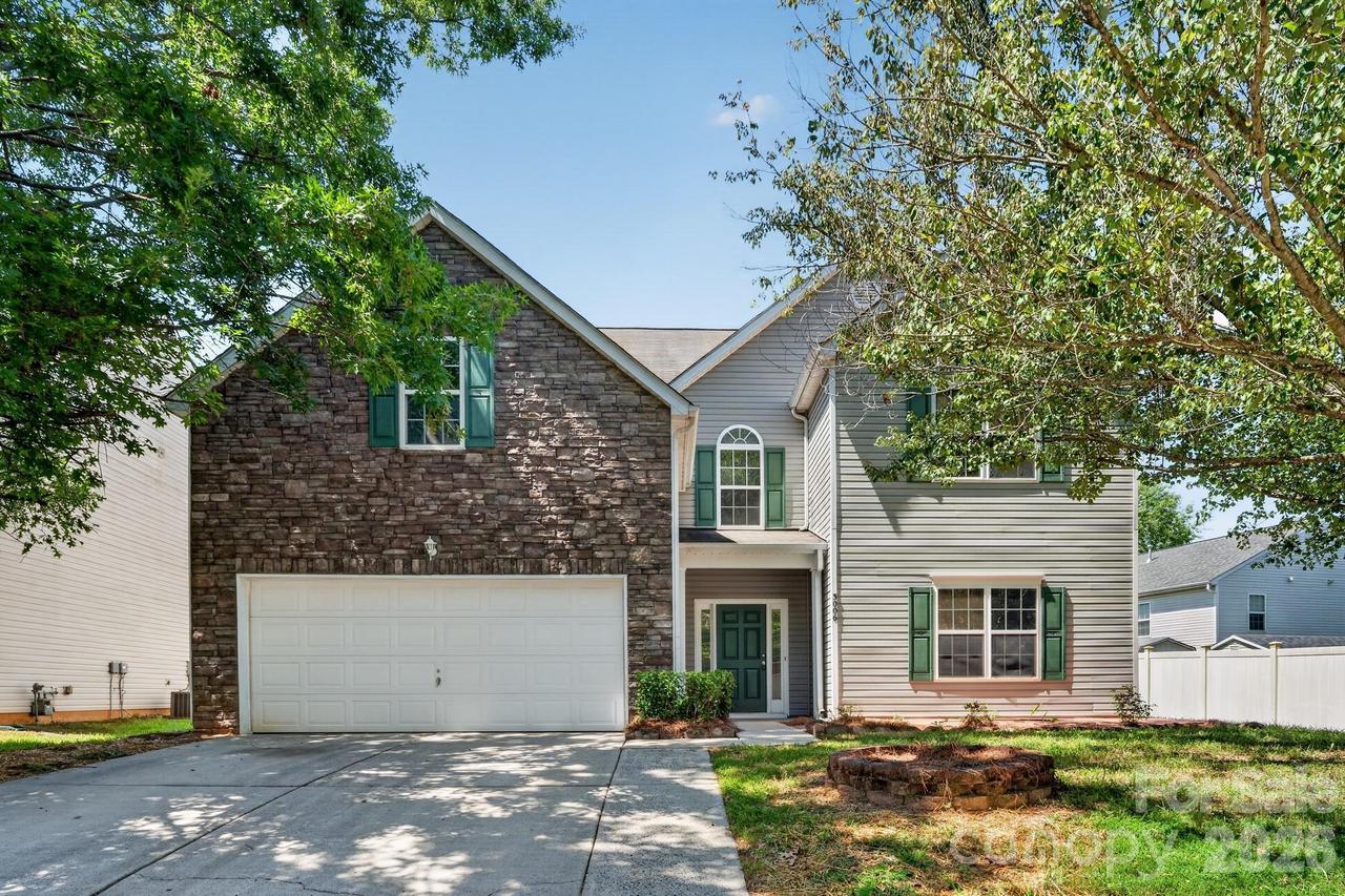 3006 Royal Troon Dr., Matthews, NC 28104