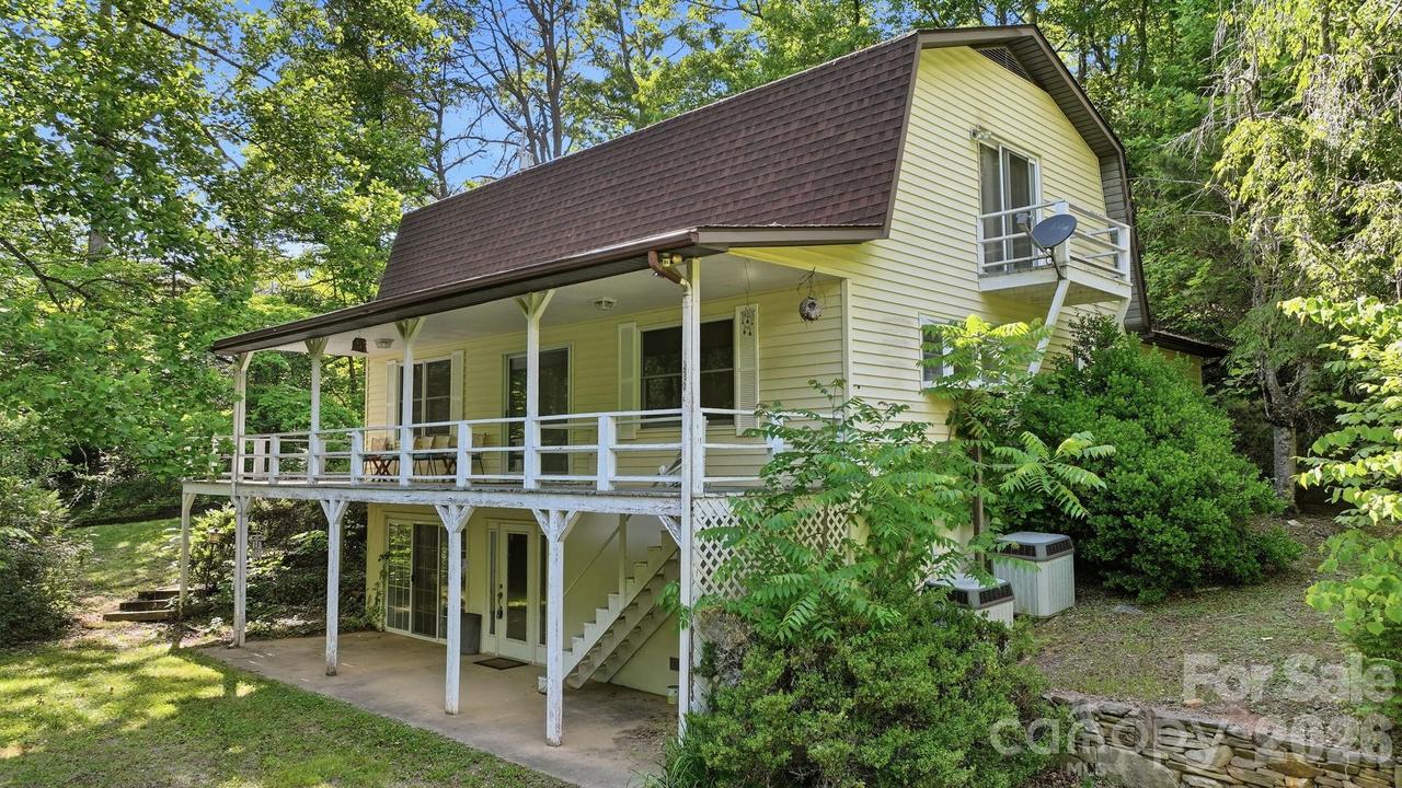 38 Pee Wee Branch Branch, Sylva, NC 28779