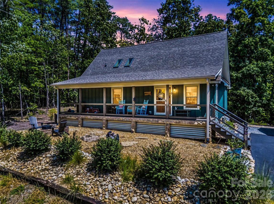 1050 Buffalo Shoals Rd., Lake Lure, NC 28746