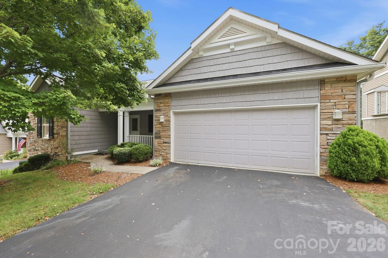 231 Shaws Creek Farm Rd., Laurel Park, NC 28739