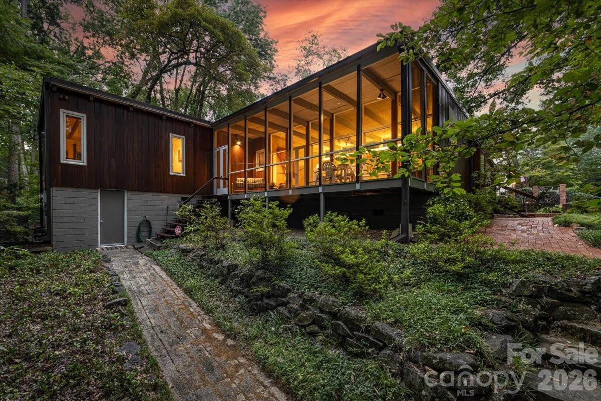 501 Ellsworth Rd., Charlotte, NC 28211