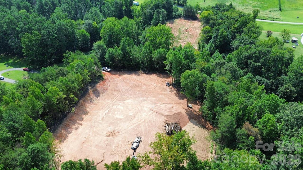 132 Millerwood Ln., Statesville, NC 28625