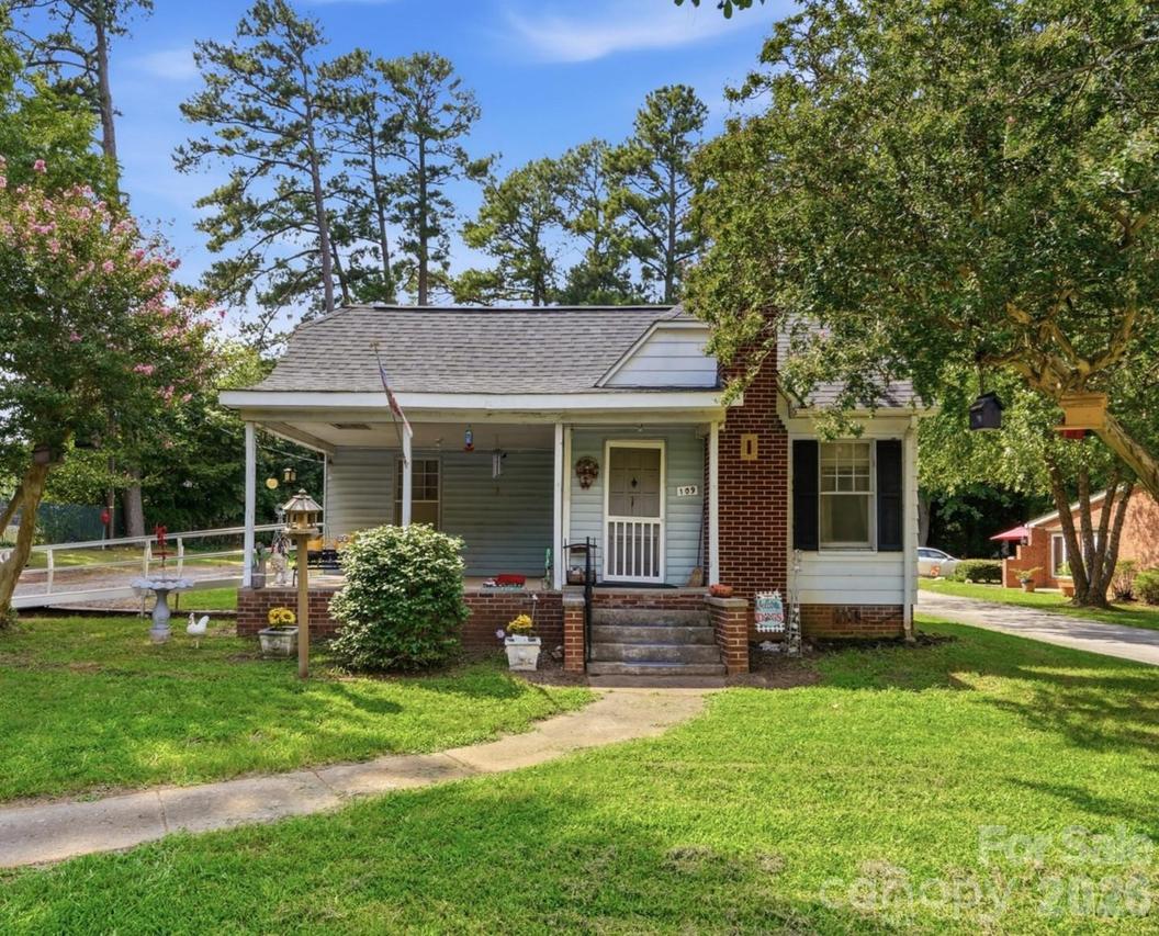 109 Salisbury St., Rockwell, NC 28138